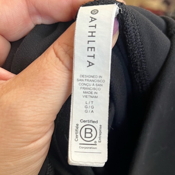 Athleta Salutation stash flare black size large tall - Picture 5 of 7